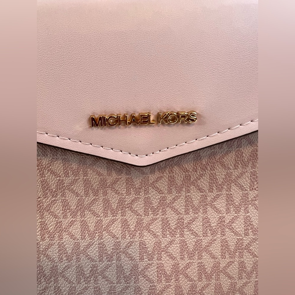 Michael Kors Envelope Pink Leather Signature Pocket Flap Wristlet/Clutch NWOT - Picture 8 of 11